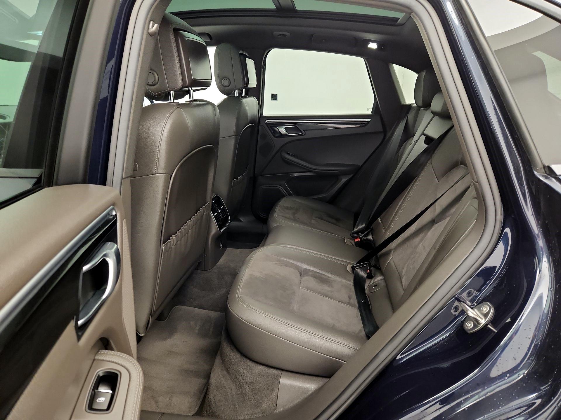 Thumbnail: 2018 Porsche Macan - 20