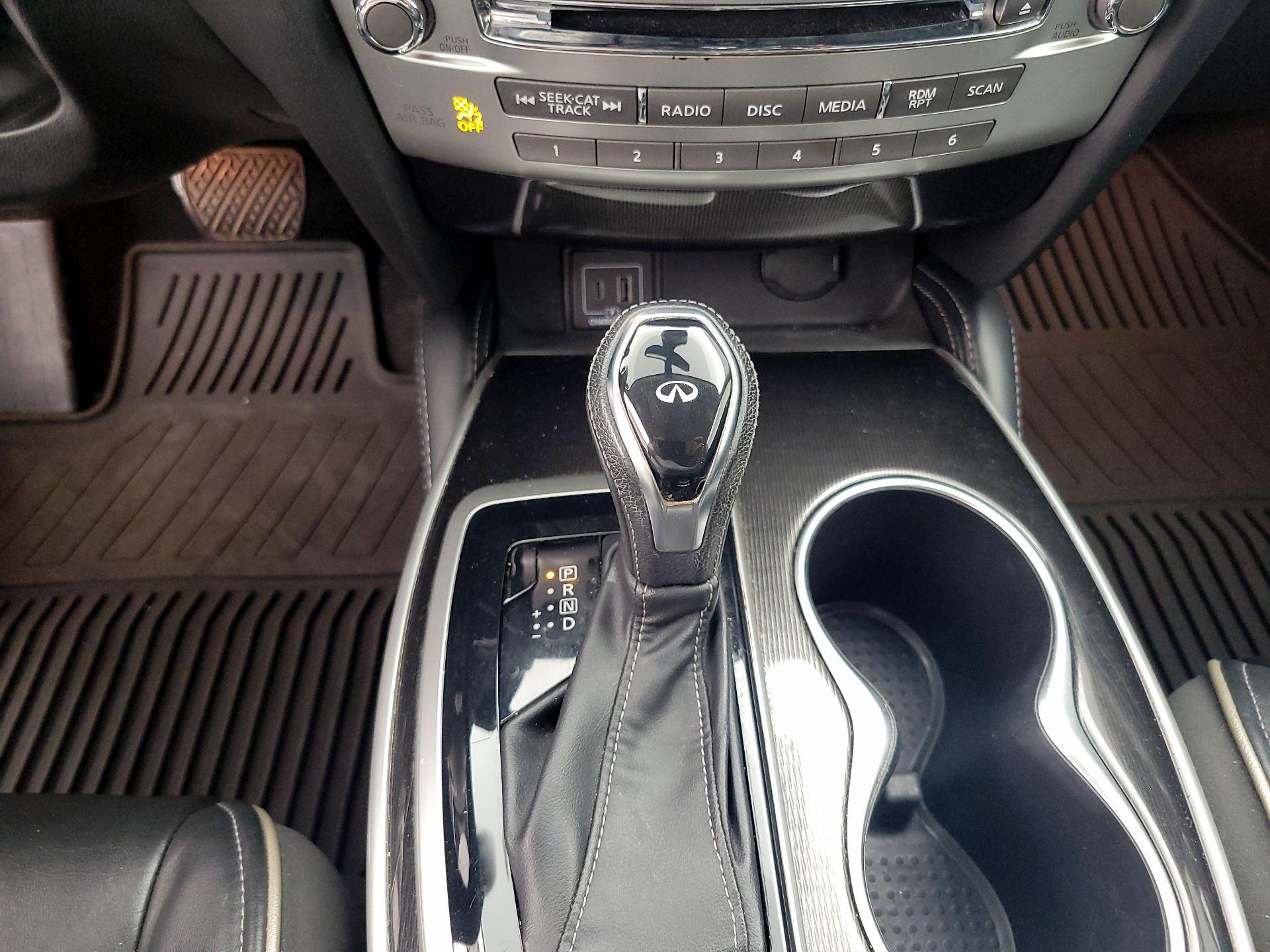 Thumbnail: 2019 INFINITI QX60 - 18