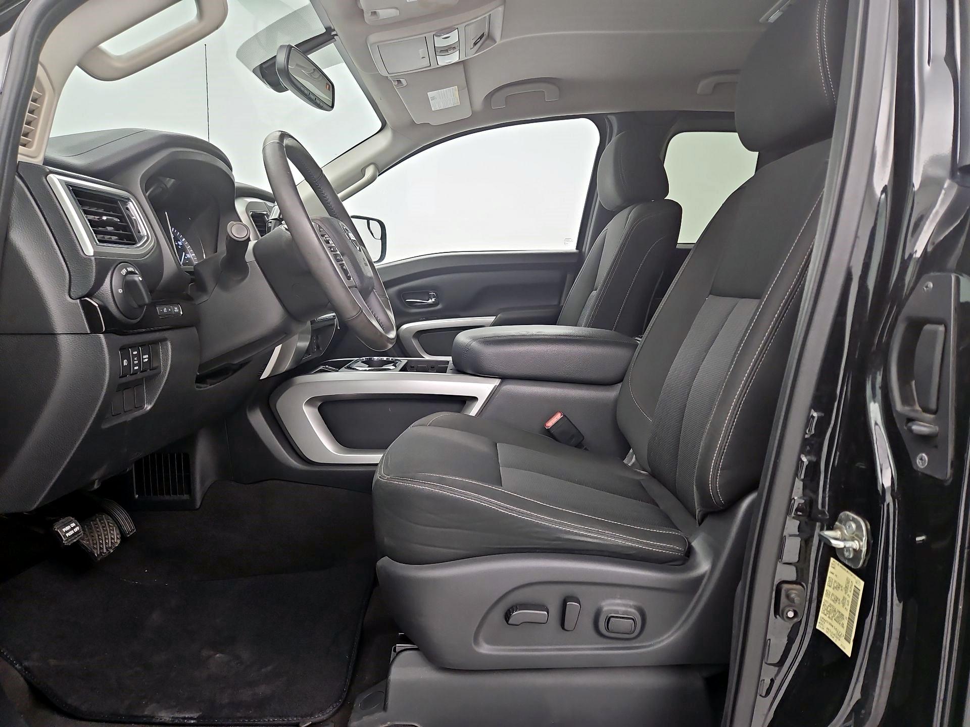 Thumbnail: 2017 Nissan Titan - 11
