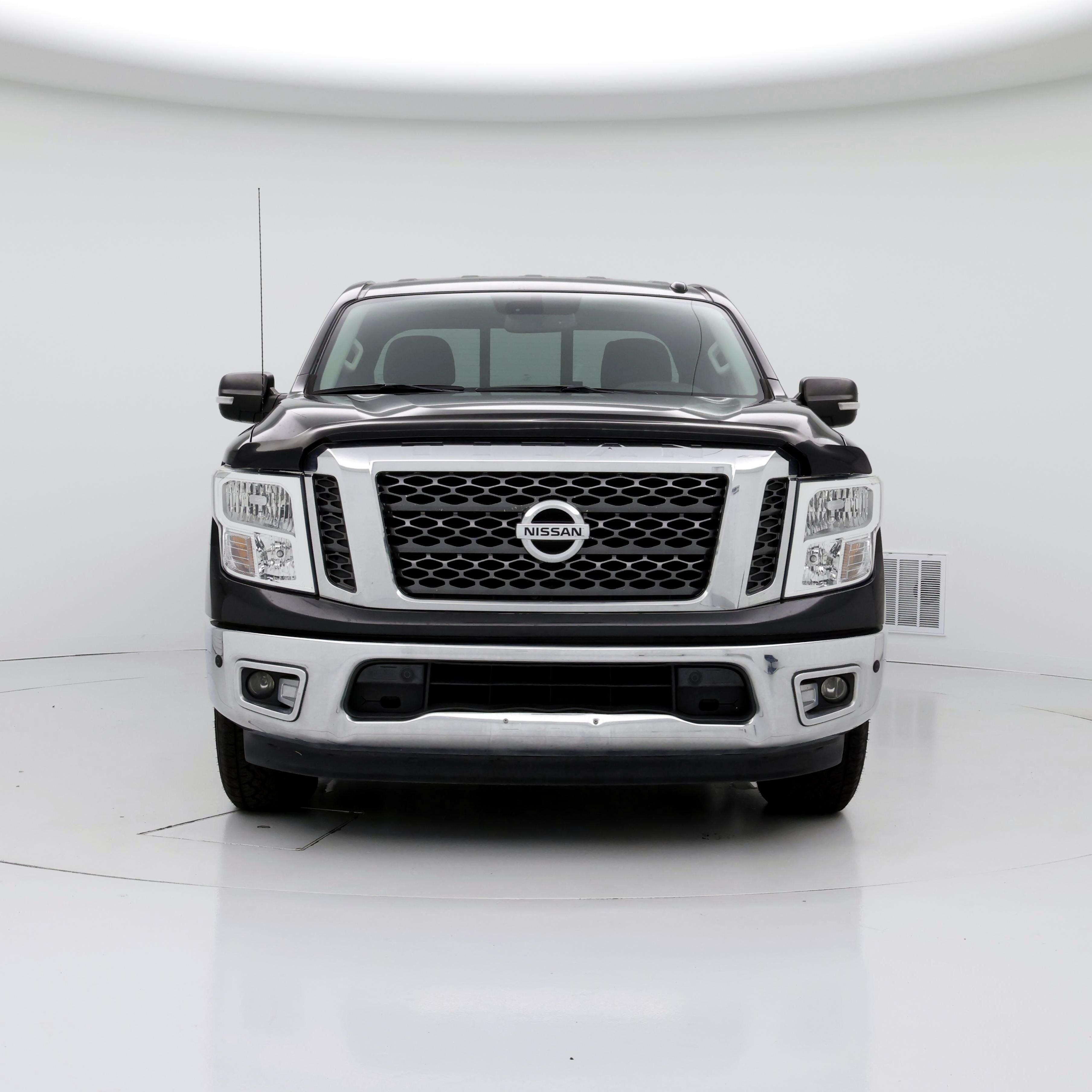 Thumbnail: 2017 Nissan Titan - 5