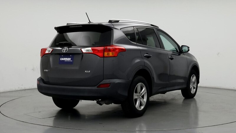 2015 Toyota RAV4 XLE 8