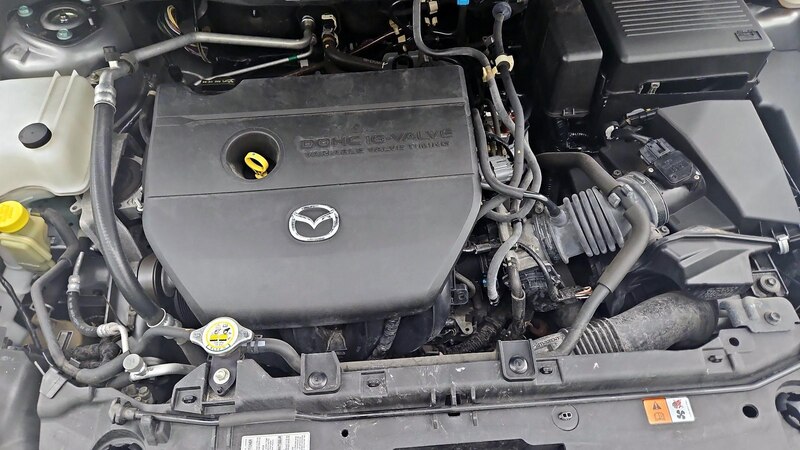 2015 Mazda Mazda5 Sport 22