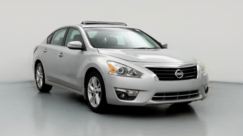 2015 Nissan Altima SV Hero Image