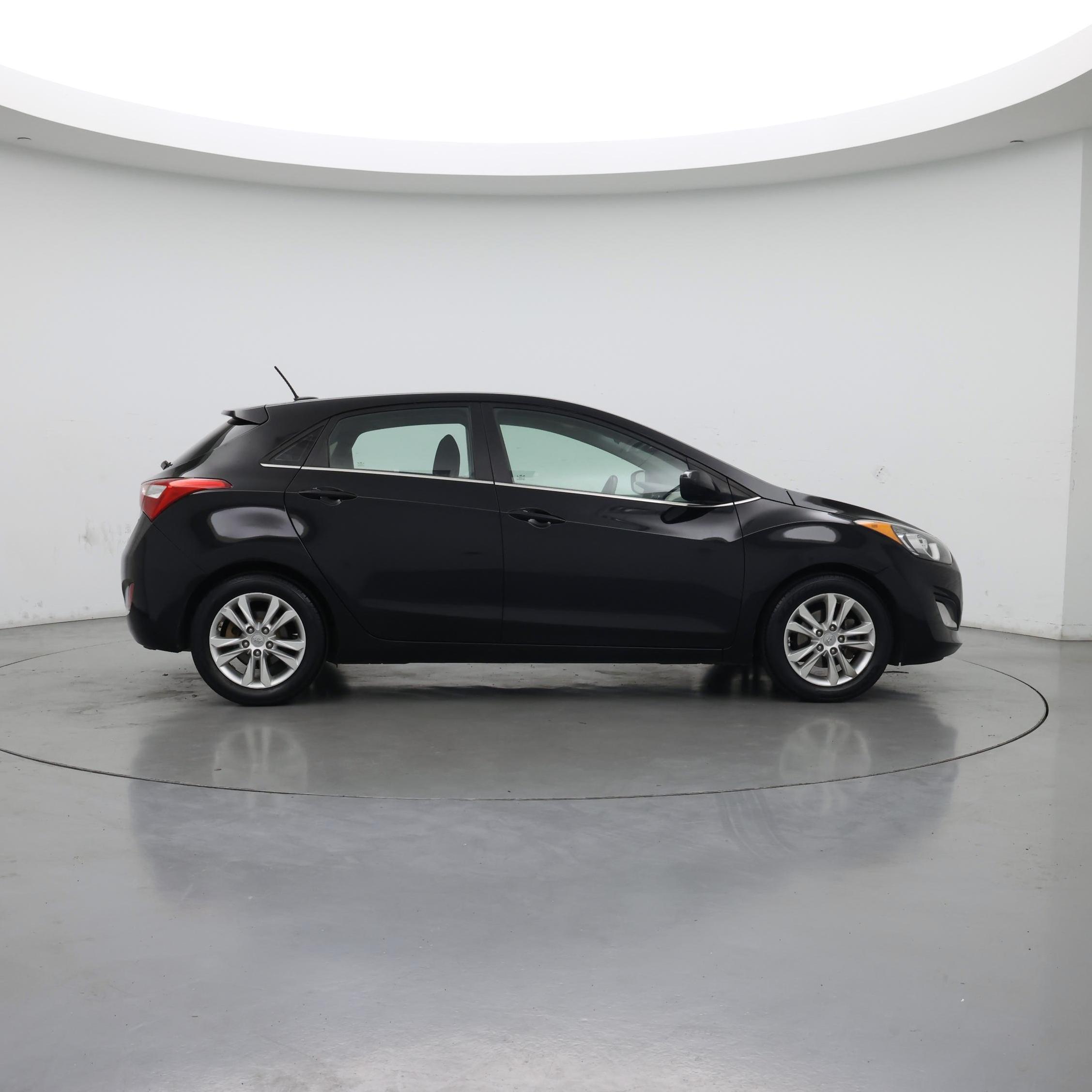 Thumbnail: 2015 Hyundai Elantra - 7