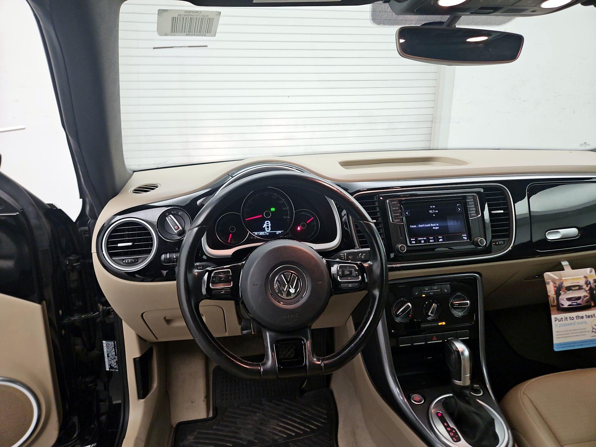 Thumbnail: 2017 Volkswagen Beetle - 10