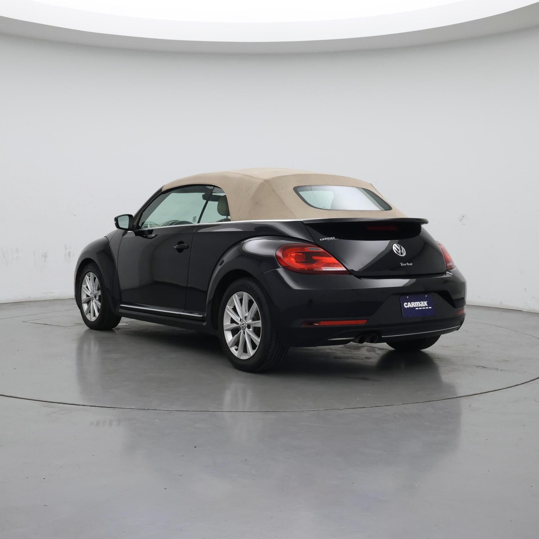 Thumbnail: 2017 Volkswagen Beetle - 2