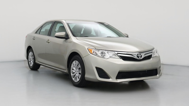 2014 Toyota Camry LE Hero Image