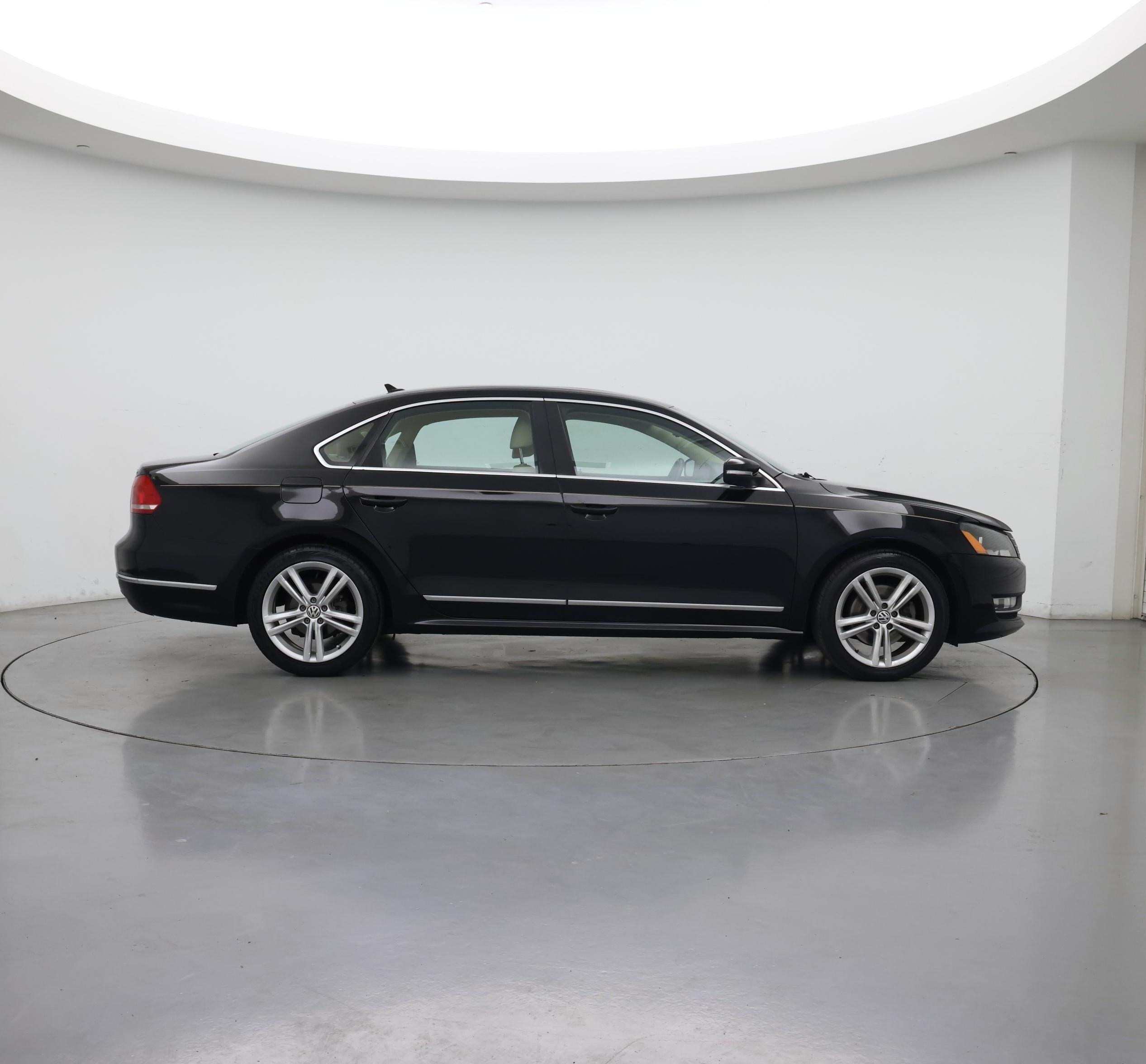 Thumbnail: 2014 Volkswagen Passat - 7