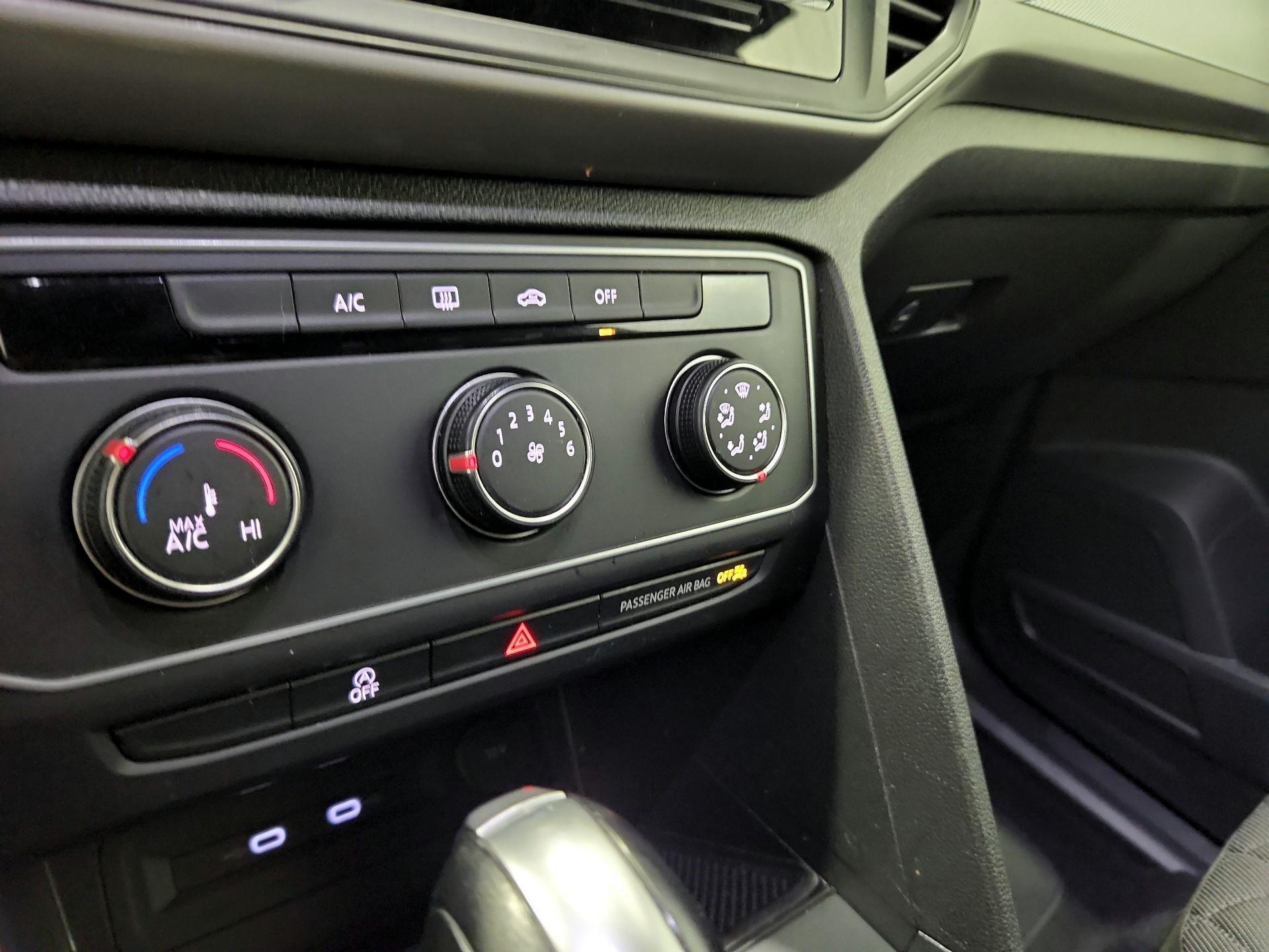 Thumbnail: 2020 Volkswagen Atlas - 16
