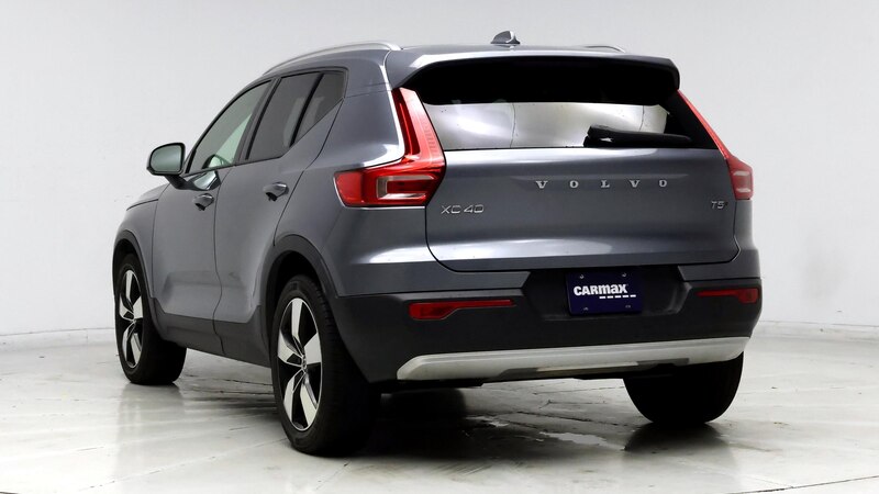 2019 Volvo XC40 T5 Momentum 2