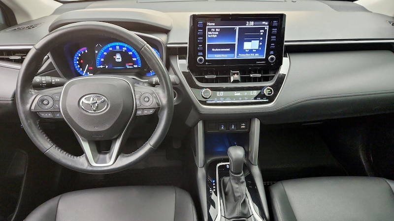 2022 Toyota Corolla Cross XLE 9