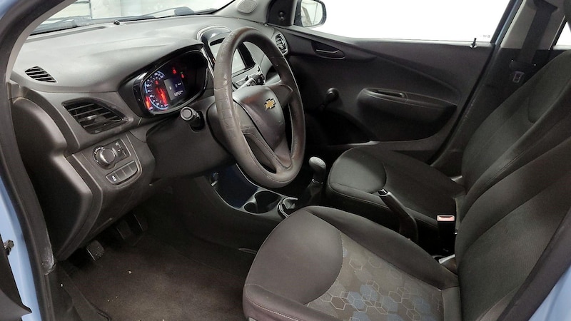 2016 Chevrolet Spark LS 11