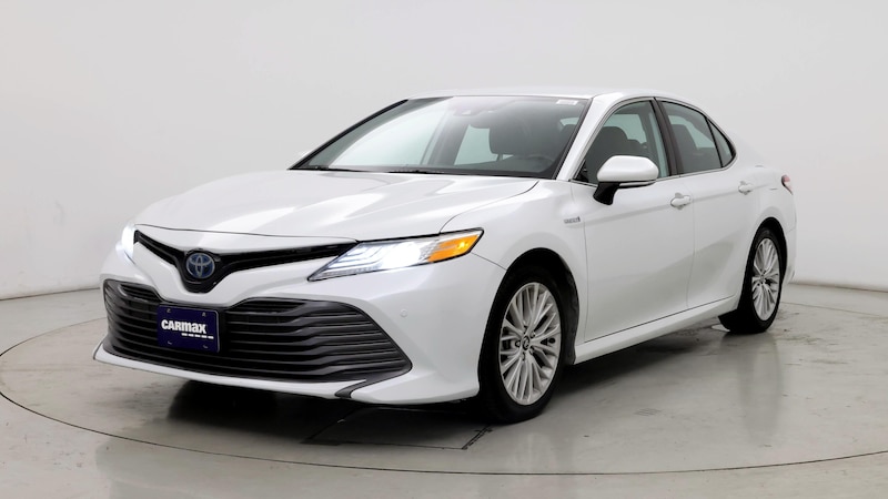 2019 Toyota Camry XLE 4