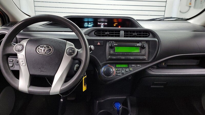 2014 Toyota Prius c One 9