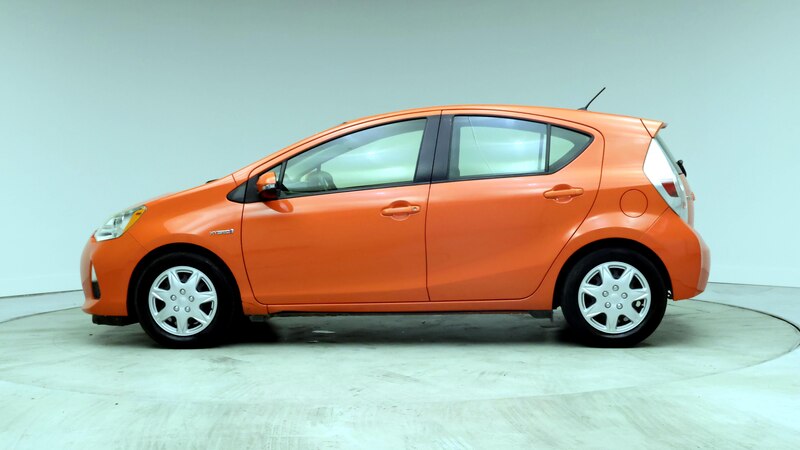 2014 Toyota Prius c One 3