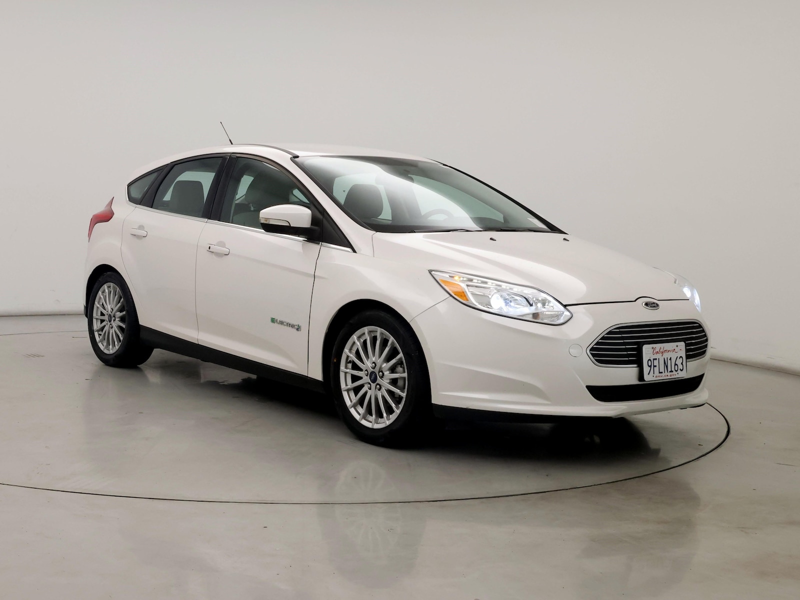 Used 2014 Ford Focus Electric with VIN 1FADP3R43EL230471 for sale in Kenosha, WI