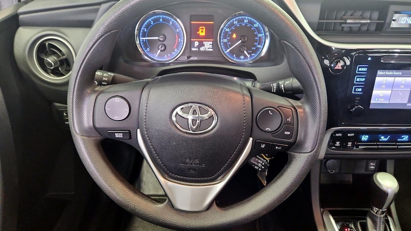 2019 Toyota Corolla LE 10