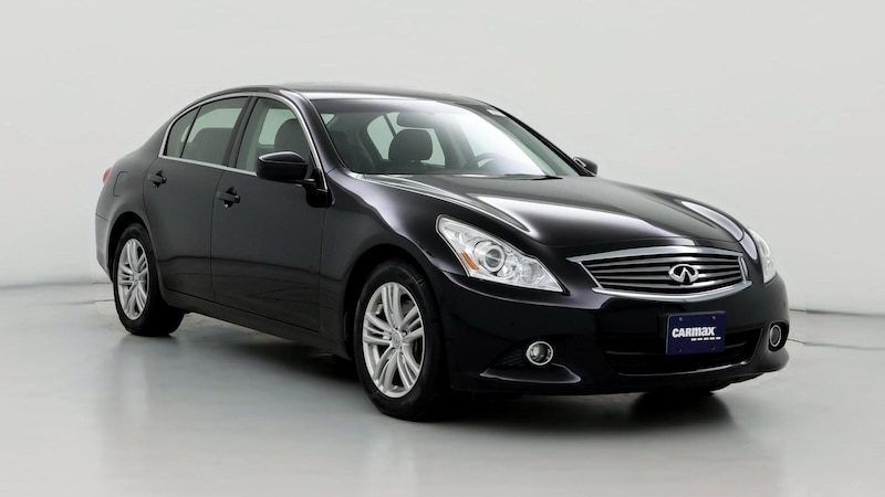 2013 INFINITI G37 X Hero Image