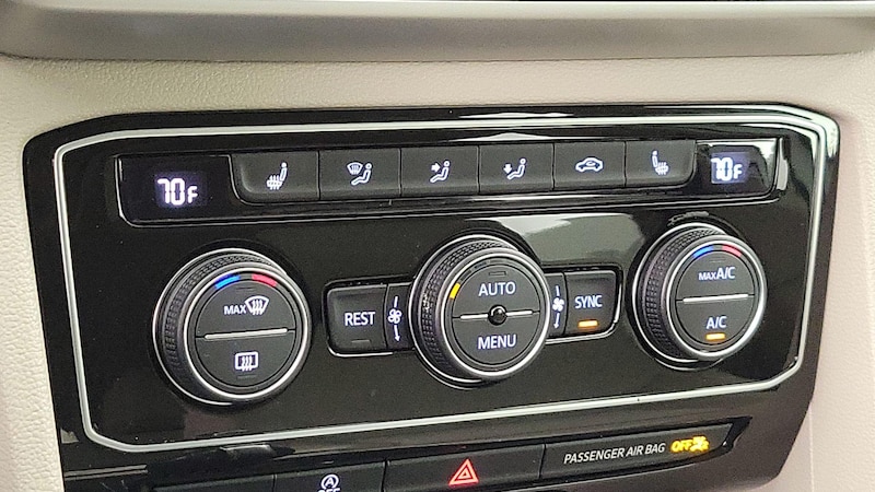2022 Volkswagen Atlas SE 16