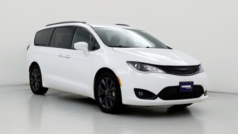 2019 Chrysler Pacifica Touring Plus Hero Image