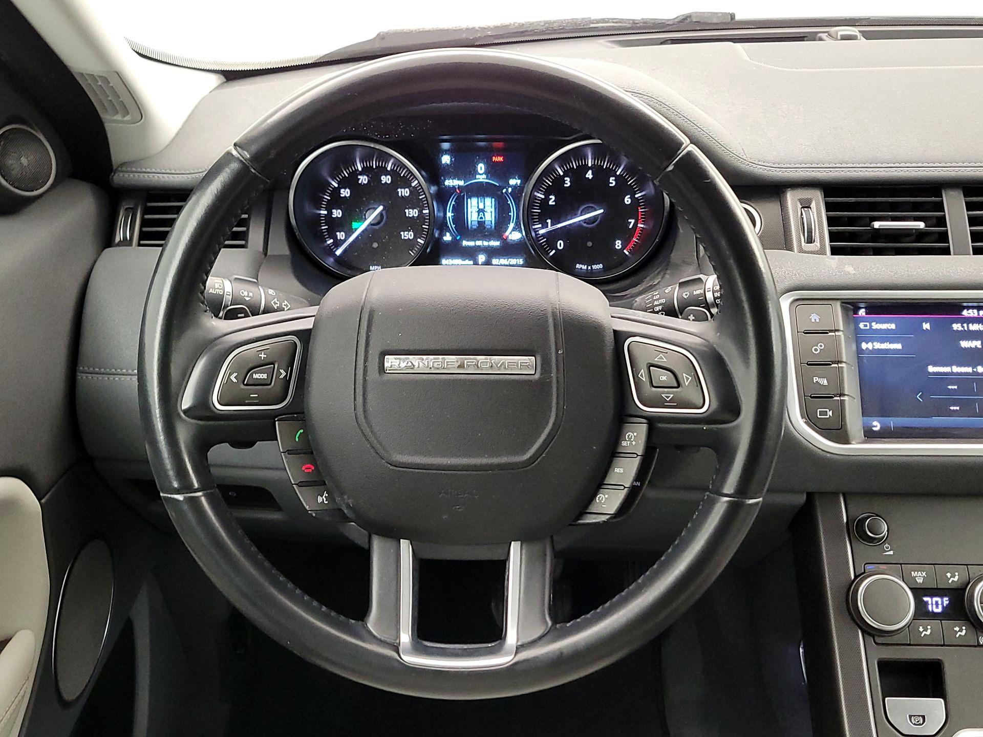 Thumbnail: 2019 Land Rover Range Rover Evoque - 10