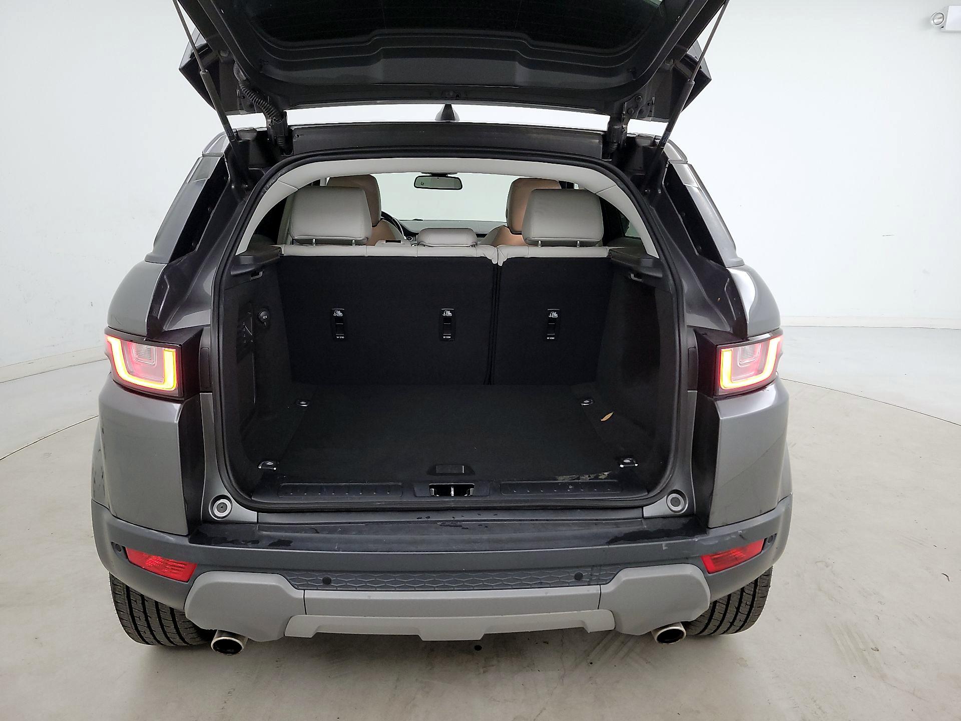 Thumbnail: 2019 Land Rover Range Rover Evoque - 20