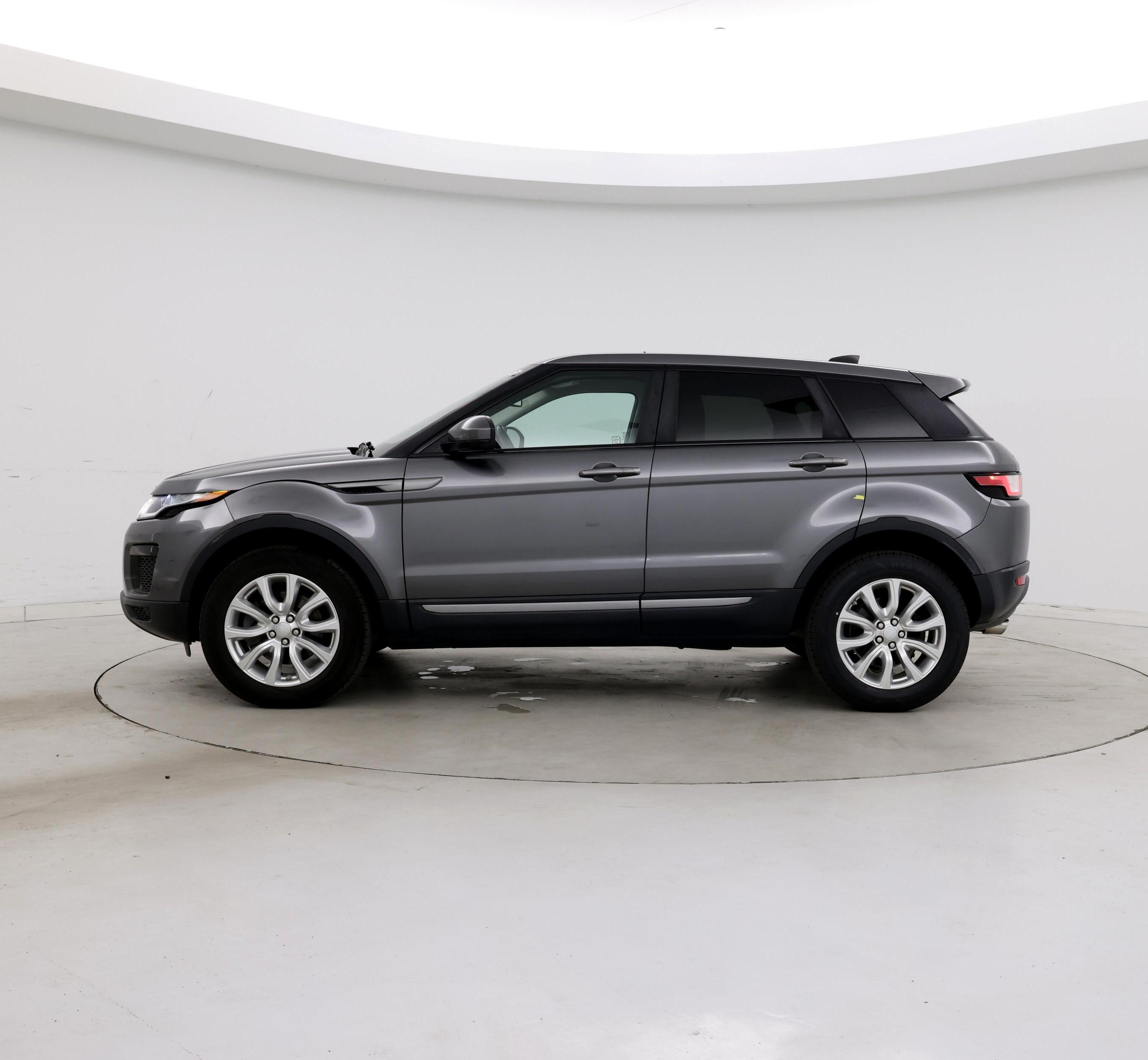 Thumbnail: 2019 Land Rover Range Rover Evoque - 3