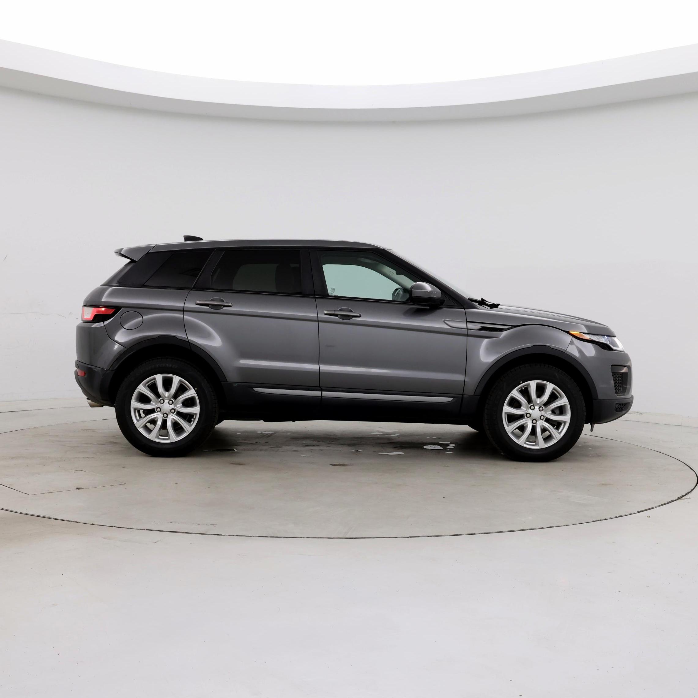 Thumbnail: 2019 Land Rover Range Rover Evoque - 7
