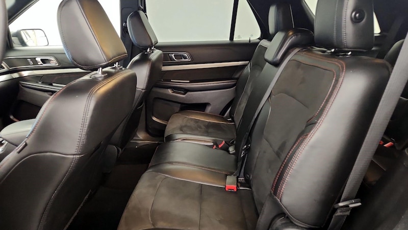 2018 Ford Explorer XLT 19