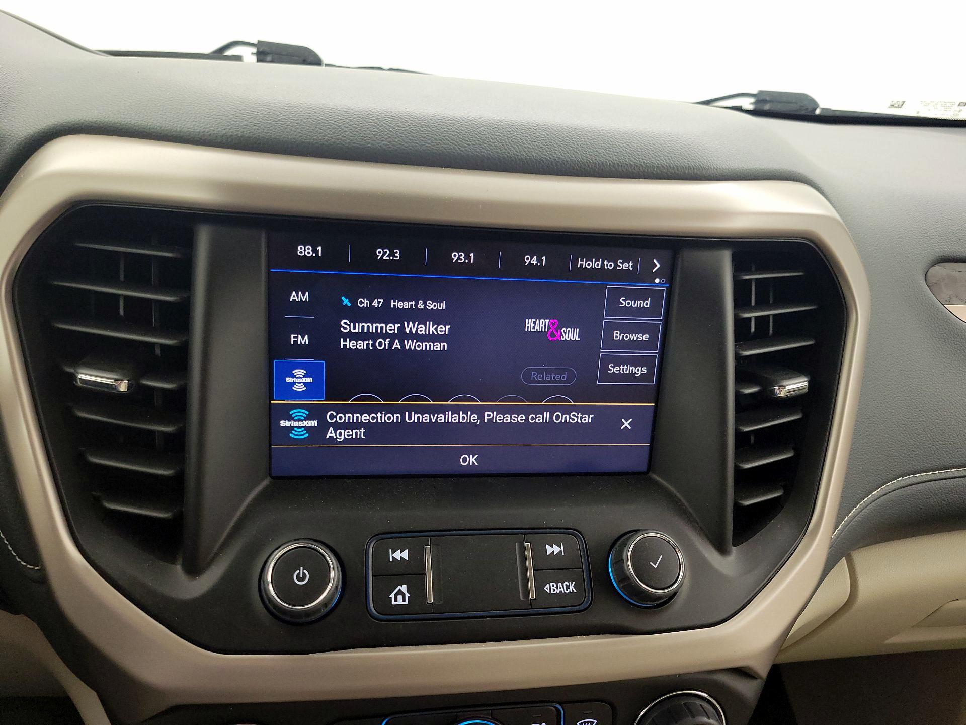 Thumbnail: 2023 GMC Acadia - 15
