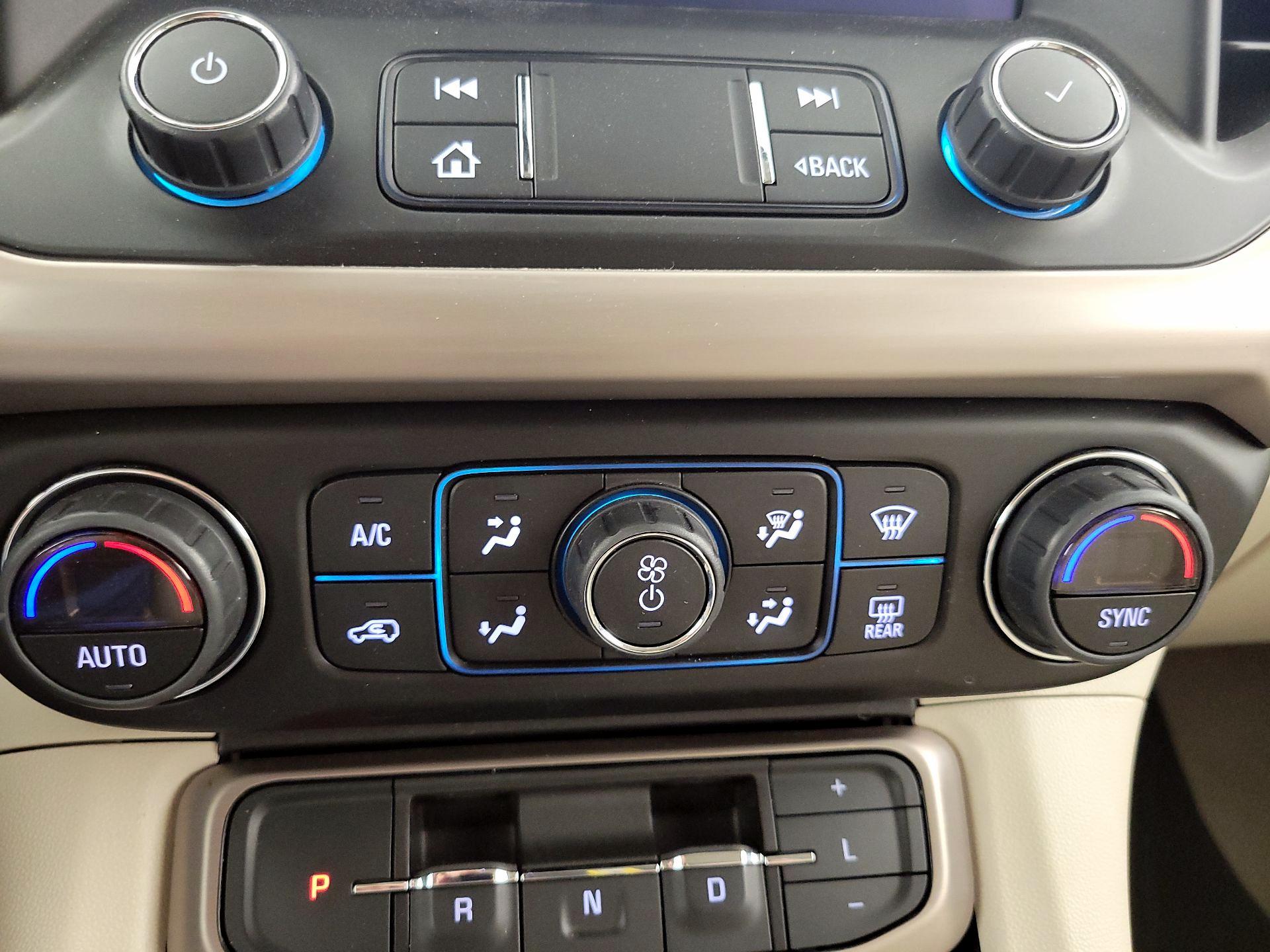 Thumbnail: 2023 GMC Acadia - 16