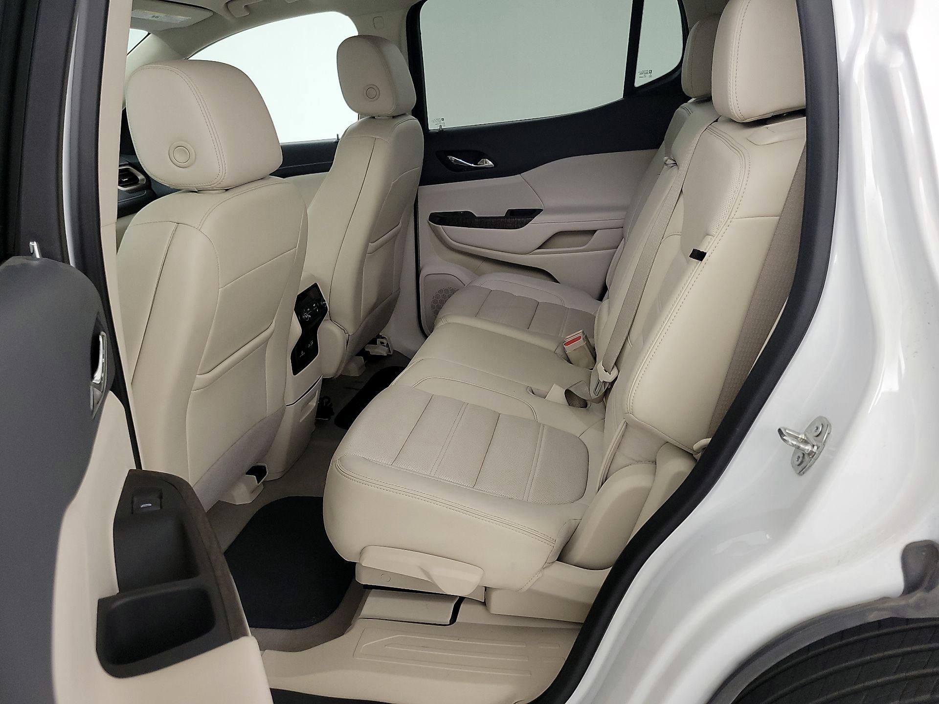 Thumbnail: 2023 GMC Acadia - 19
