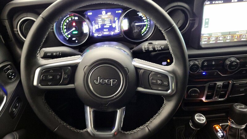 2022 Jeep Wrangler Unlimited Sahara 10