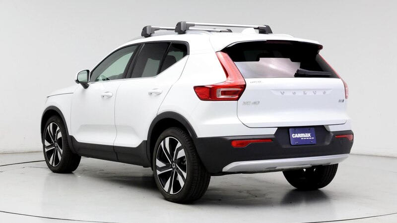 2023 Volvo XC40 B5 Plus 2