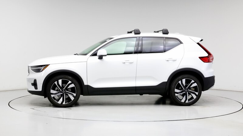 2023 Volvo XC40 B5 Plus 3