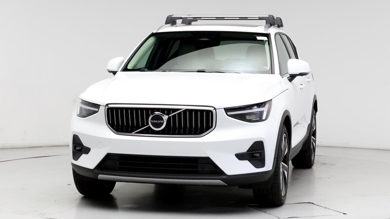 2023 Volvo XC40 B5 Plus 4