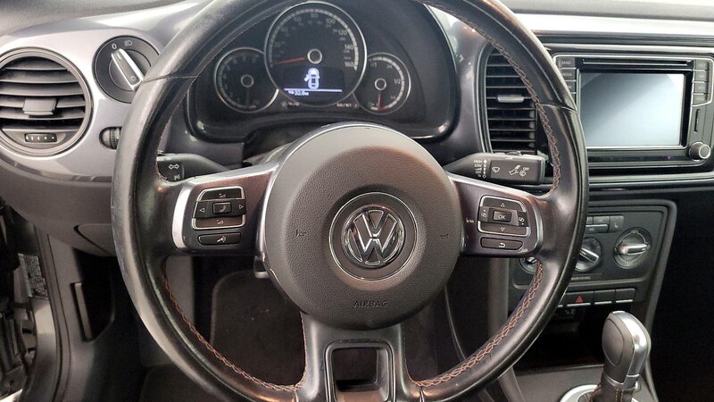 2016 Volkswagen Beetle Wolfsburg Edition 10