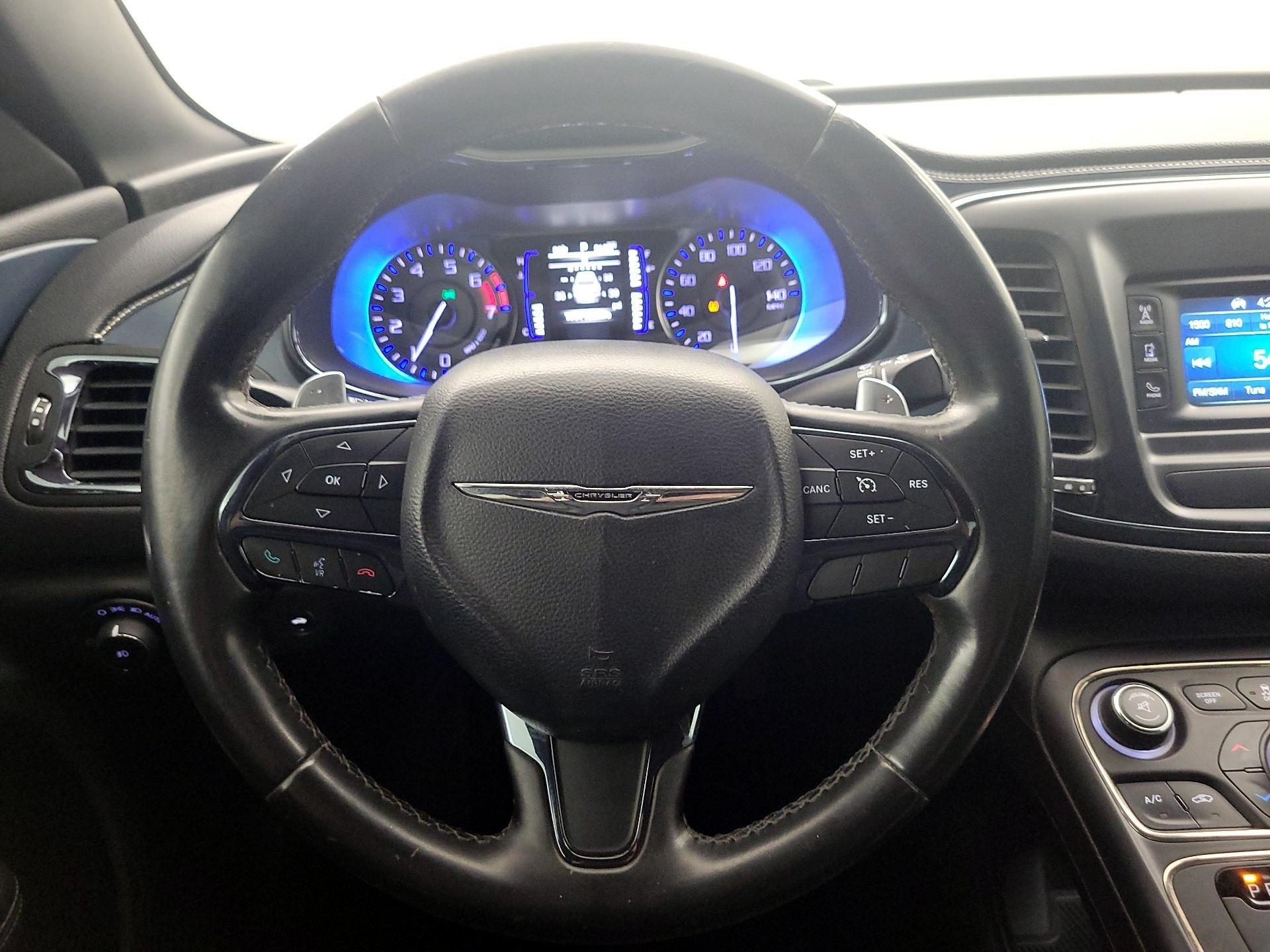 Thumbnail: 2015 Chrysler 200 - 10