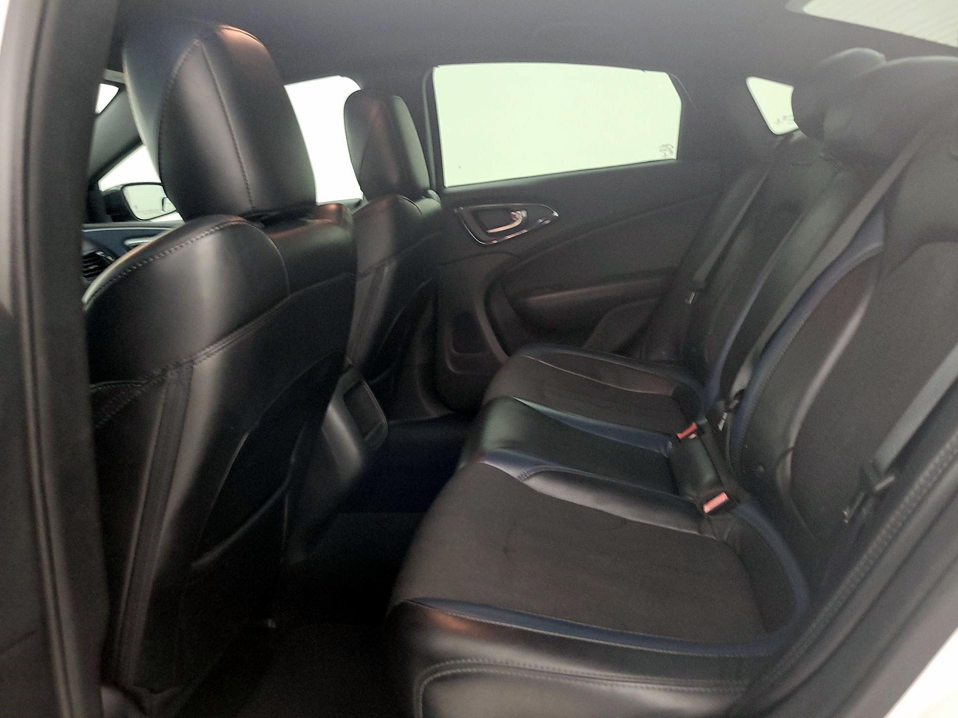 Thumbnail: 2015 Chrysler 200 - 17