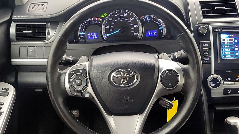 2013 Toyota Camry SE 10