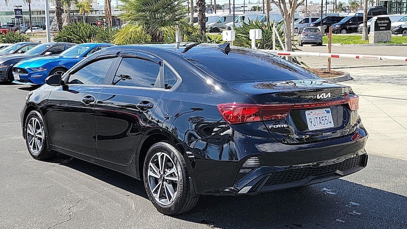 2023 Kia Forte LXS 7