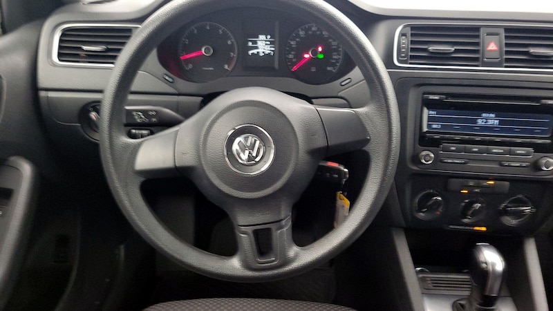 2014 Volkswagen Jetta S 10