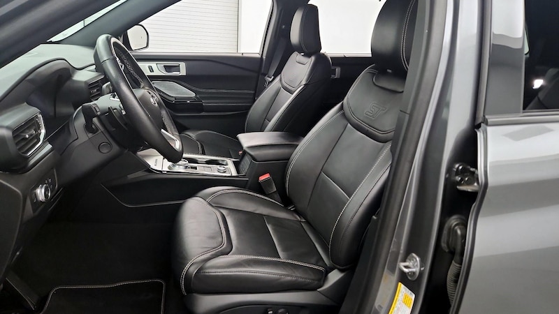 2022 Ford Explorer ST 11