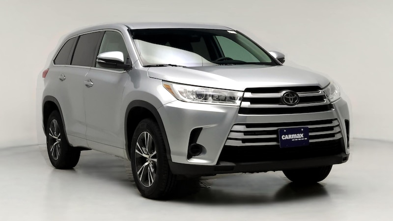 2018 Toyota Highlander LE Hero Image