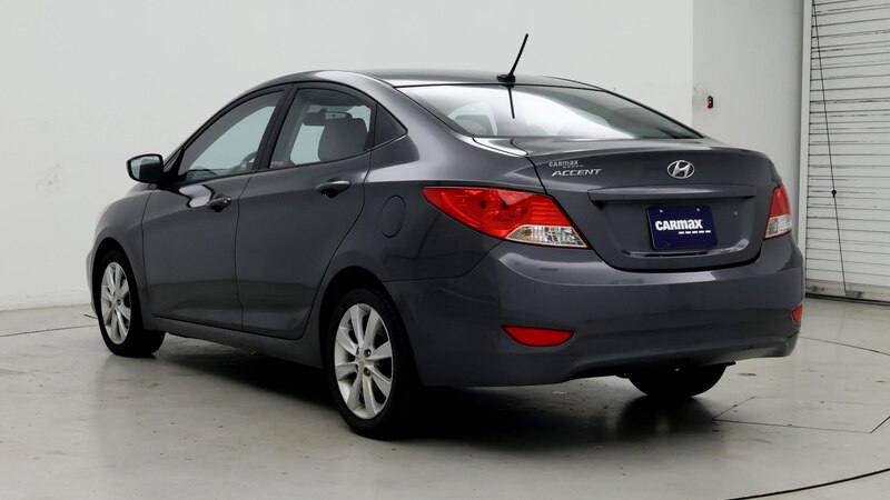2012 Hyundai Accent GLS 2