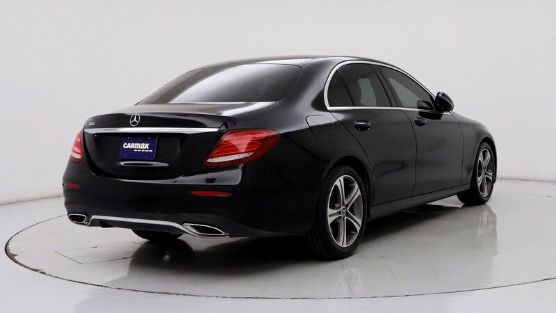 2019 Mercedes-Benz E-Class E 300 8