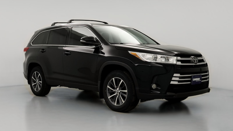 2019 Toyota Highlander XLE Hero Image