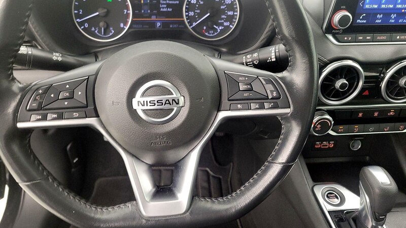 2022 Nissan Sentra SV 10