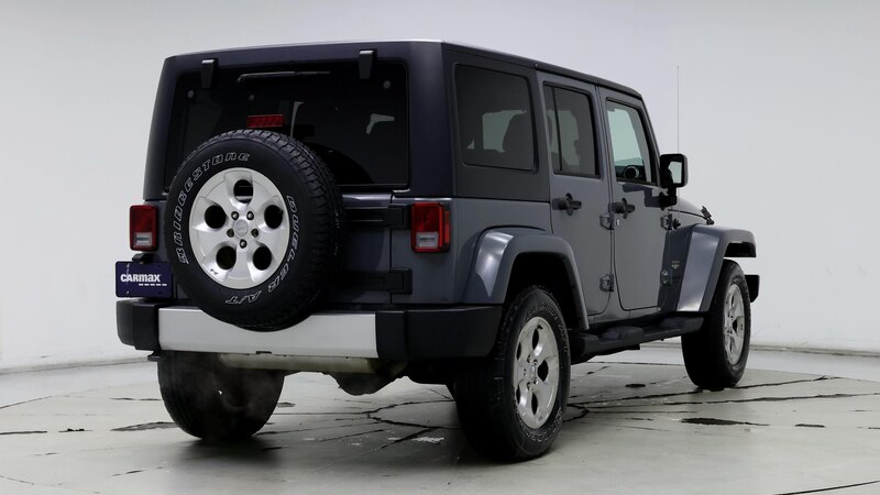 2015 Jeep Wrangler Unlimited Sahara 8