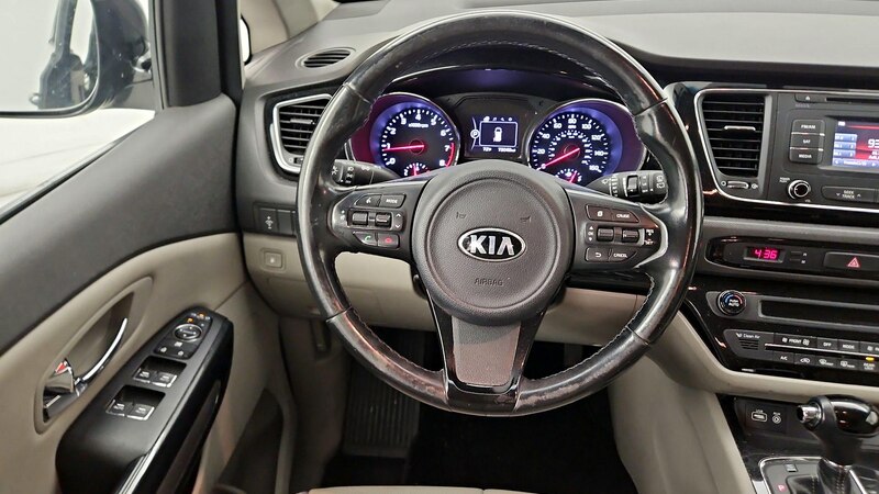 2016 Kia Sedona EX 10